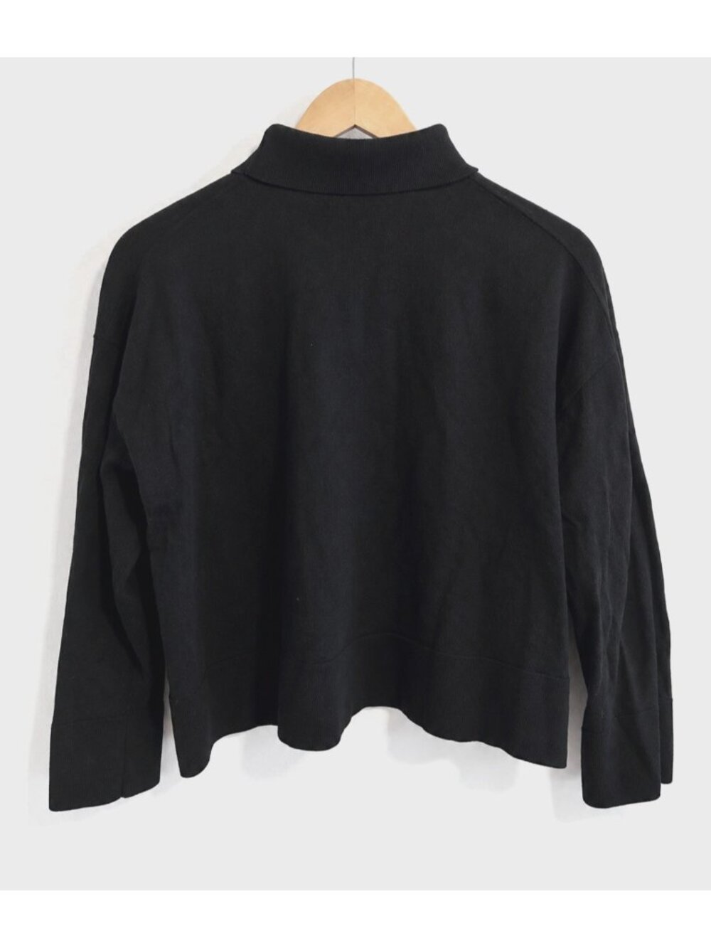 COS 100% Wool Turtleneck Sweater 3/4 Sleeve Quiet Luxury Black Women’s S